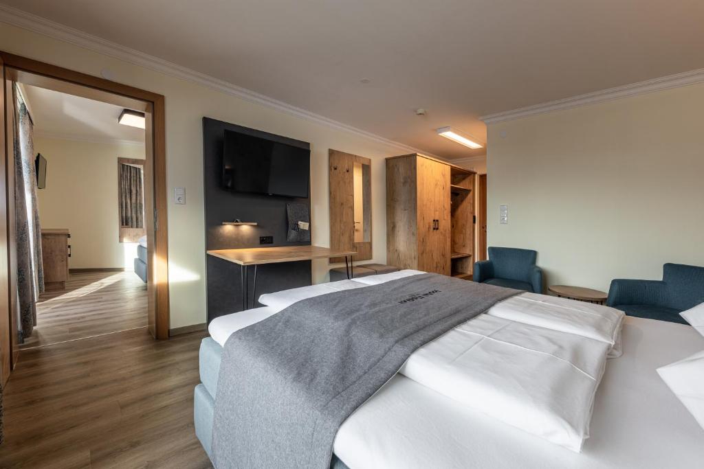 Hotel Fischer - 2