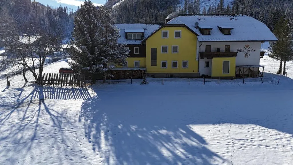 Gasthof Raufner, hotel v destinaci Innerkrems