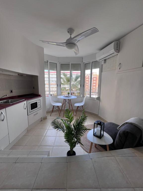 Apartamento acogedor en primera línea de playa - 3