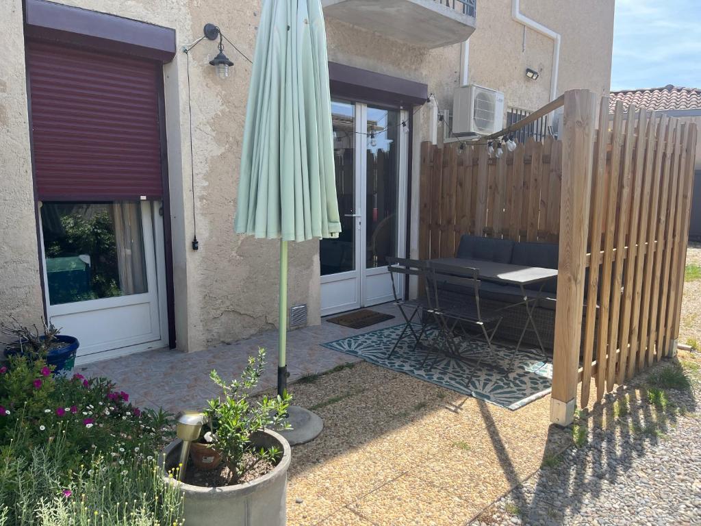 Sasha'blue-terrasse jardin-park-clim-piscine - 5