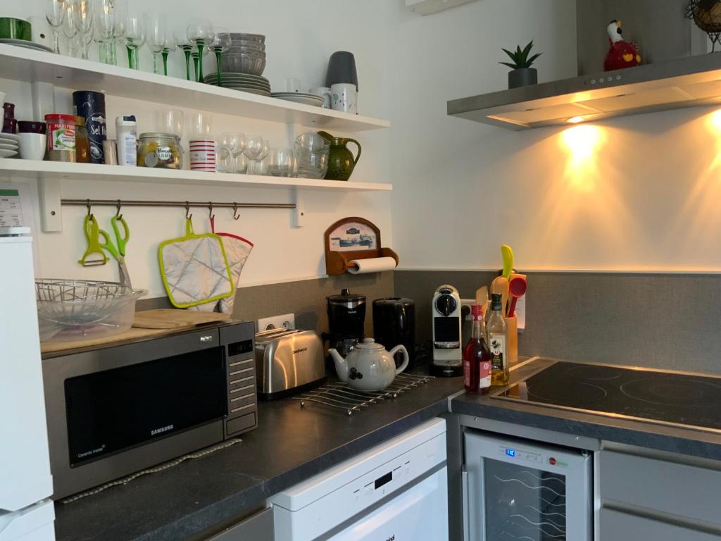 Appartement T3 vue mer, terrasse- centre ville, Audierne