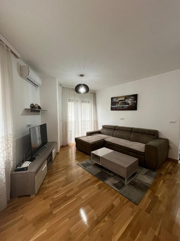 MS2 Apartman, Kragujevac