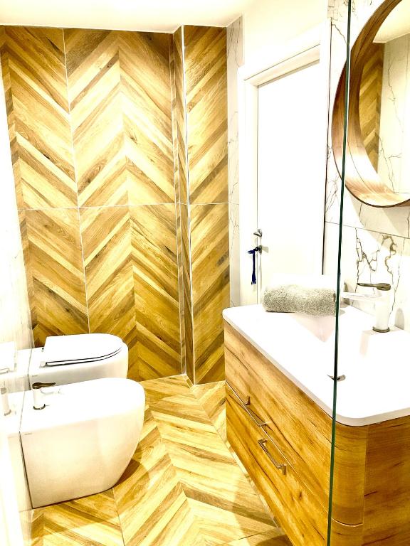 Gold suite19 - 3