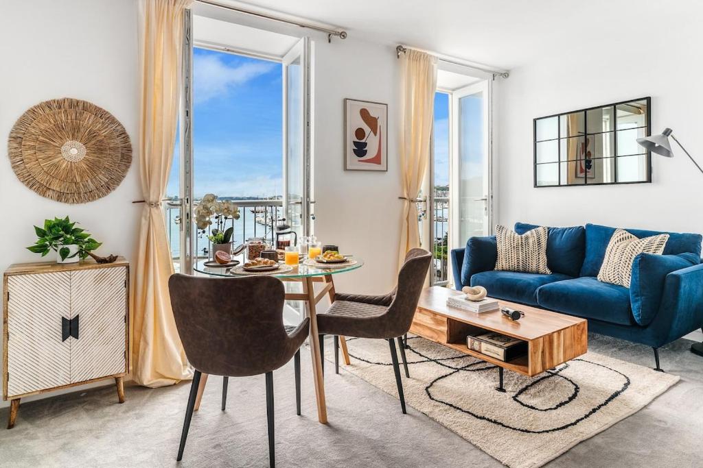 Harbour sea views in town centre, Falmouth