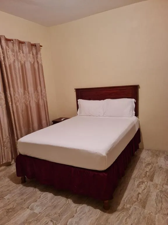 Paradise place grande hotel rooms, hotel a Cave Hill