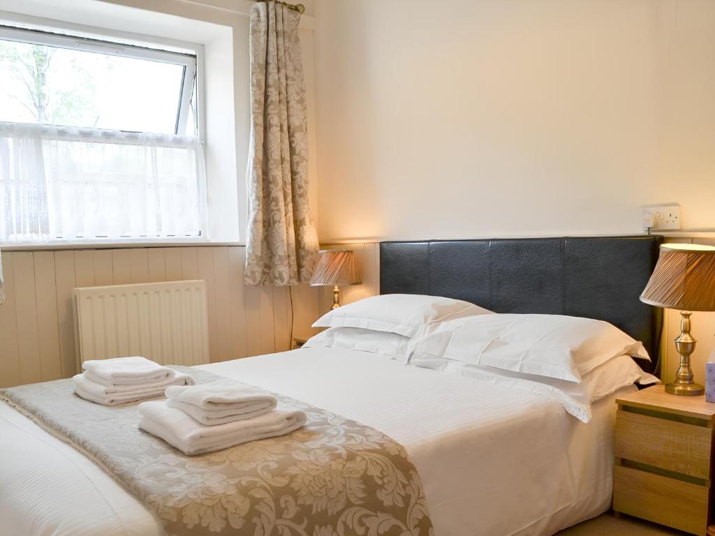 Brigham Farm Apartments 전경