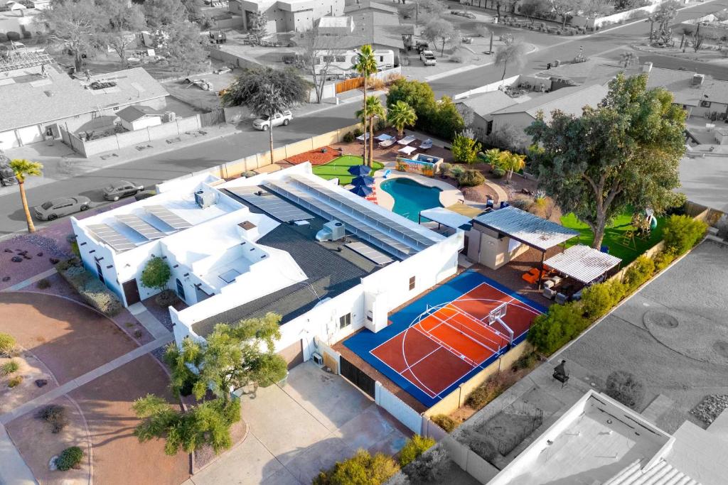 Moroccan Oasis-Pool Games & Family Fun Awaits, Phoenix