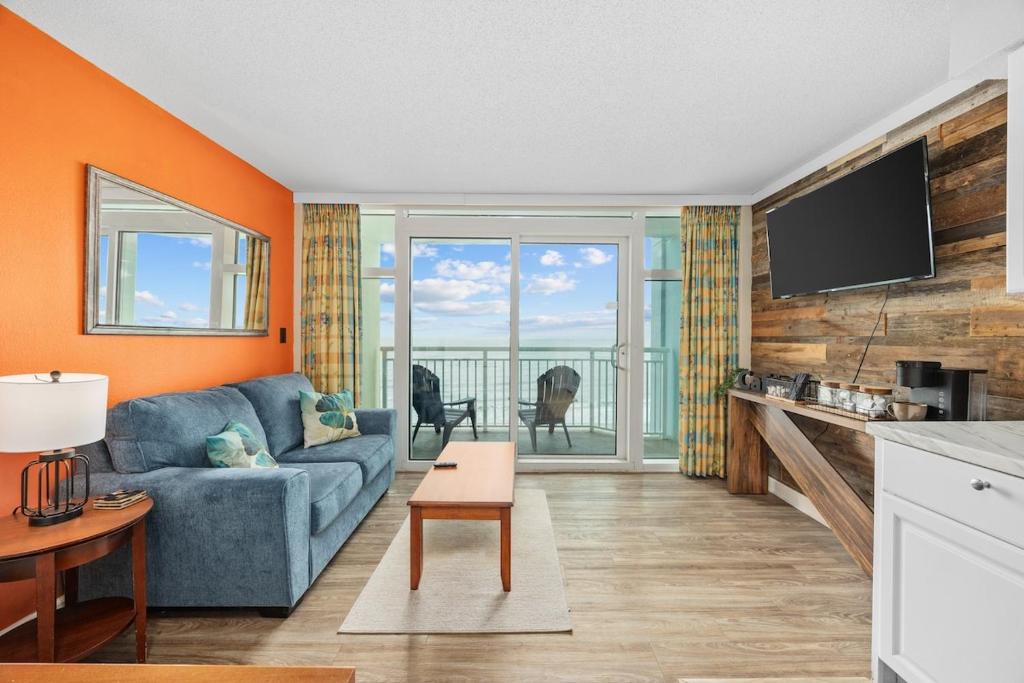 Oceanfront 1BR at Holiday Sands, Stunning Views!, Myrtle Beach