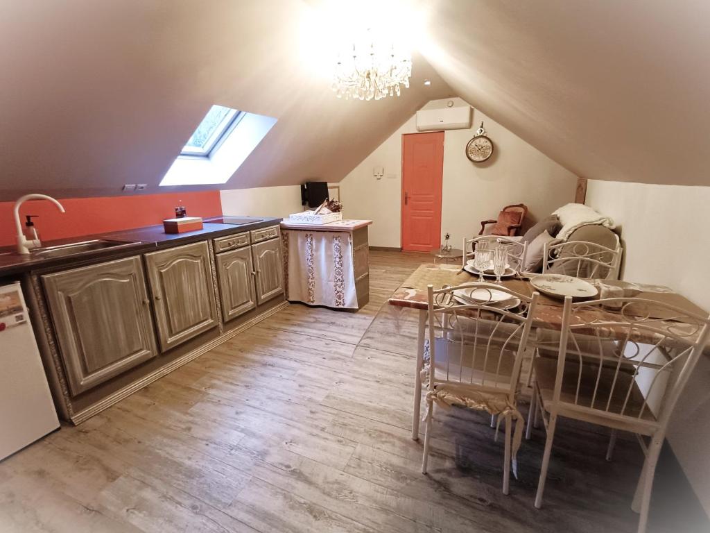 Gîte Ha-Py Cocon, Campan