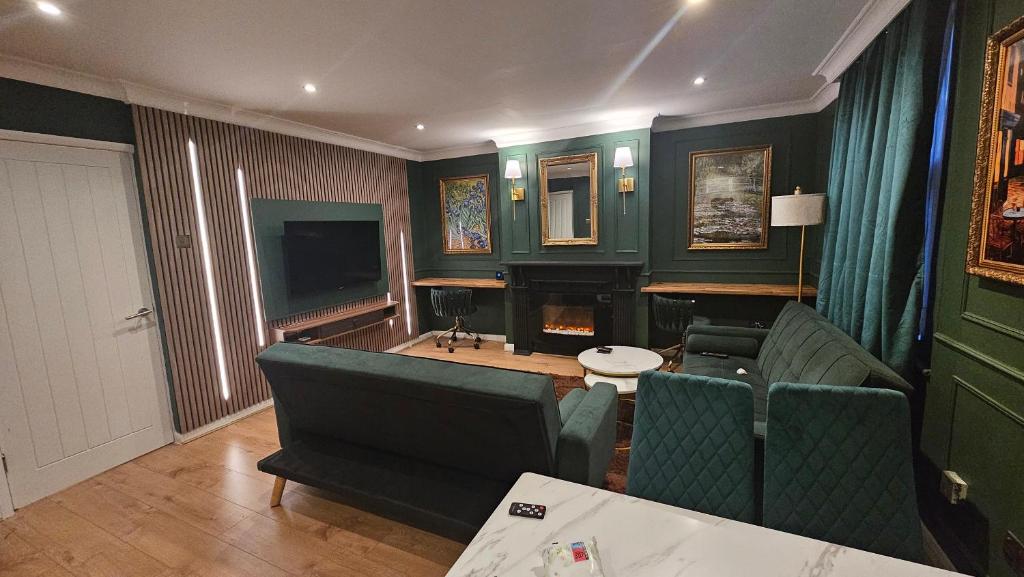 Luxurious Flat 19min from London, 7min to station, Harrow