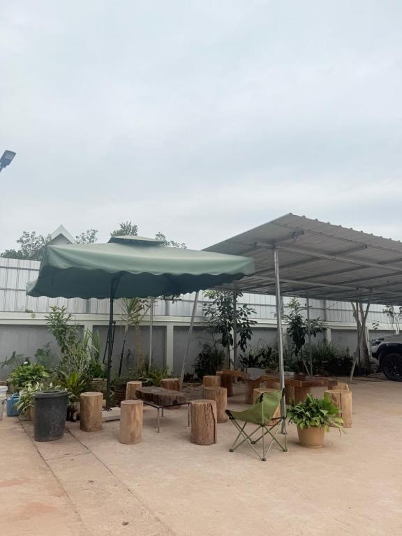 Manythip Hotel