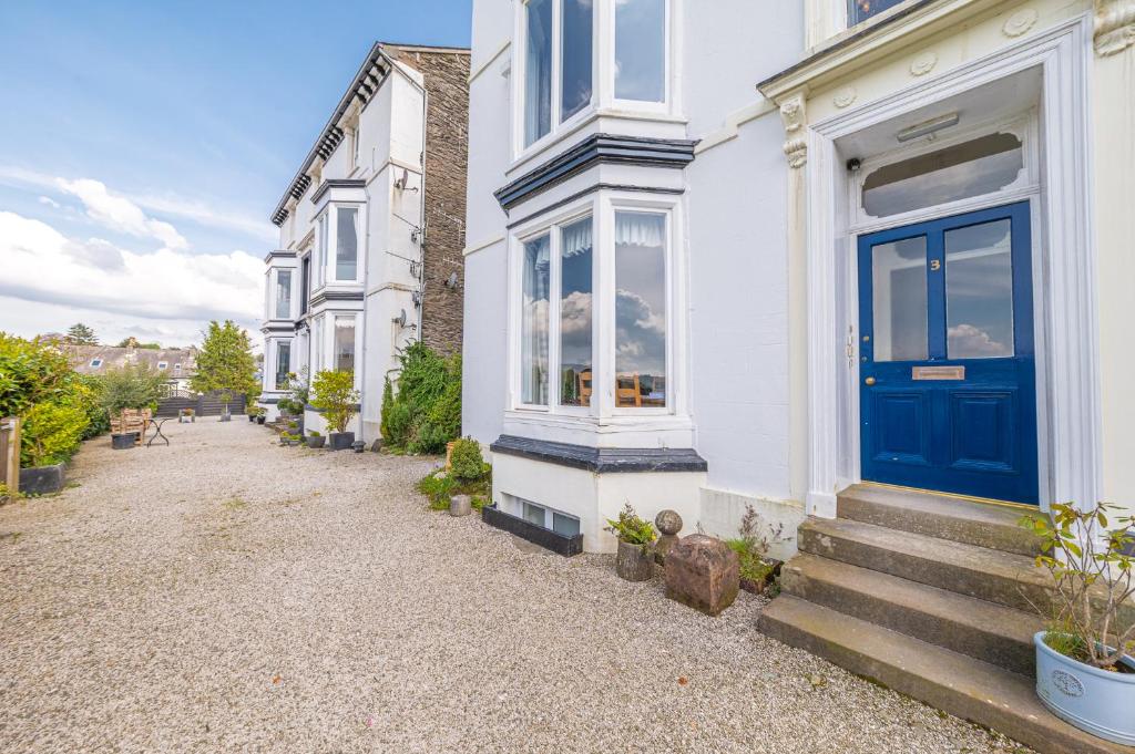 Location, views, parking, Bowness-on-Windermere