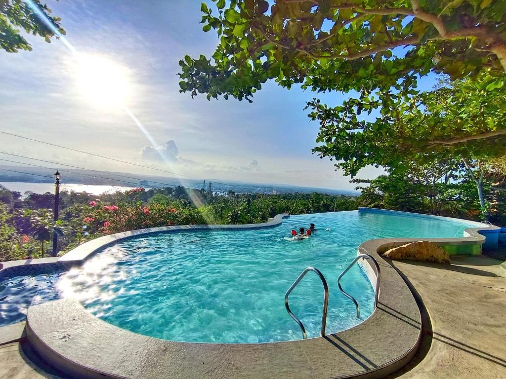 Great swimming pool