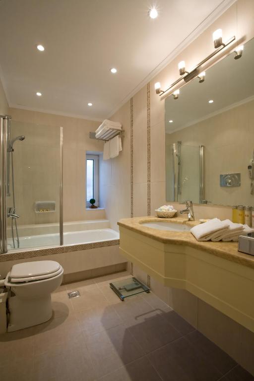 Andria Suites photo
