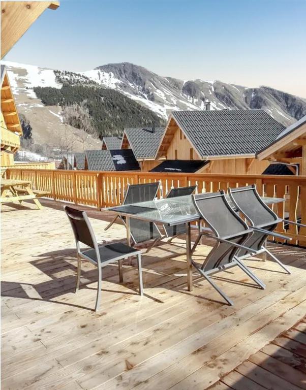 Chalet spacieux à Saint-Sorlin-d'Arves avec options de loisirs - 2