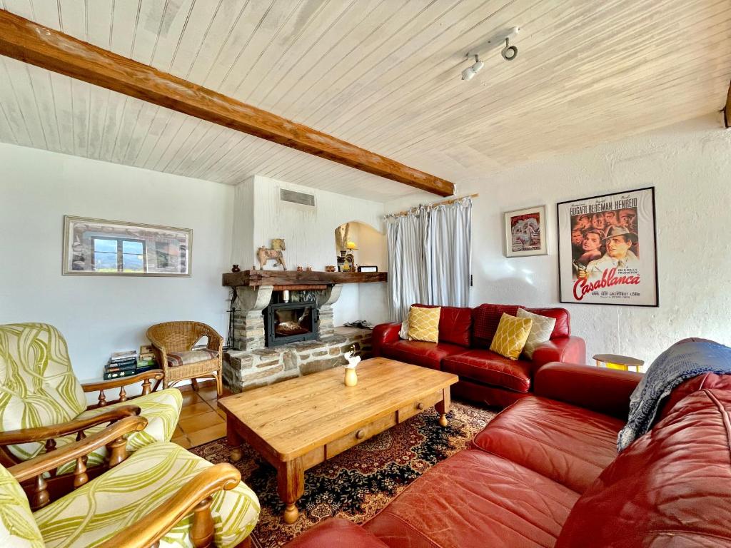 Gite Les Saules, Pyrénées - Vues Imprenables sur les Montagnes, Piscine Jacuzzi, Escala