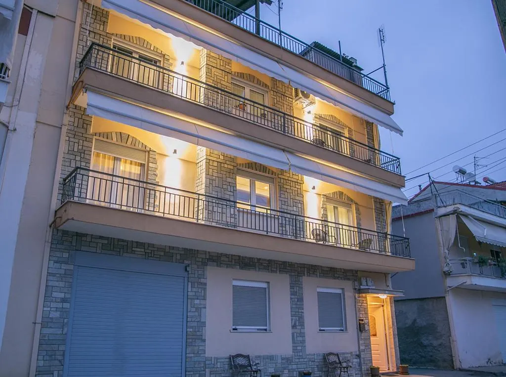 Guest house GN, מלון בנאוסה אימתיאס