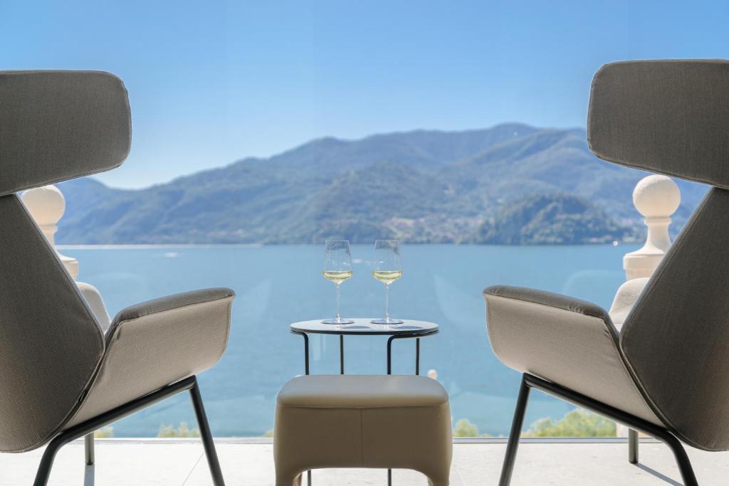 Hotel Royal Victoria, by R Collection Hotels — Hotel rooms in Varenna, Lombardy