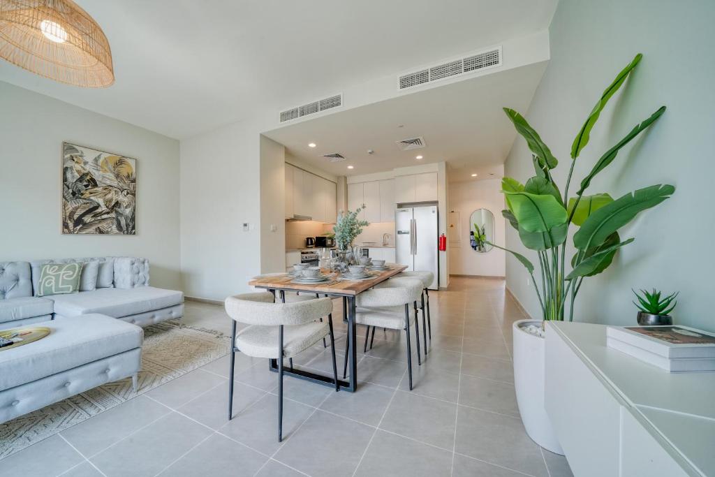 Modern Furnished 2 BHK in Urbana 1 Emaar south by Truebleu Vacation Homes, Dubái