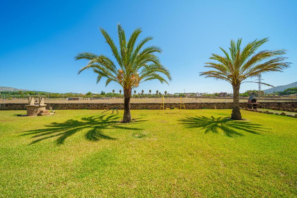 Villa Can Mosca, garden and swimming pool close to beach - 5