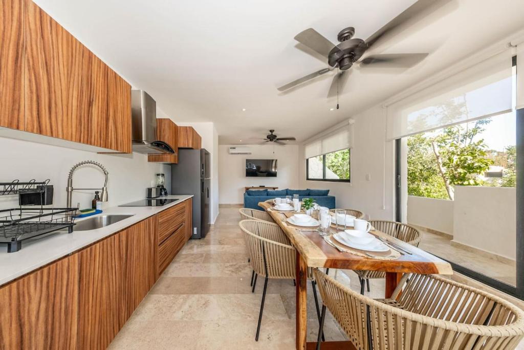 Lux 2 BD with Balcony and Rooftop Pool at Aldea Zama - 5