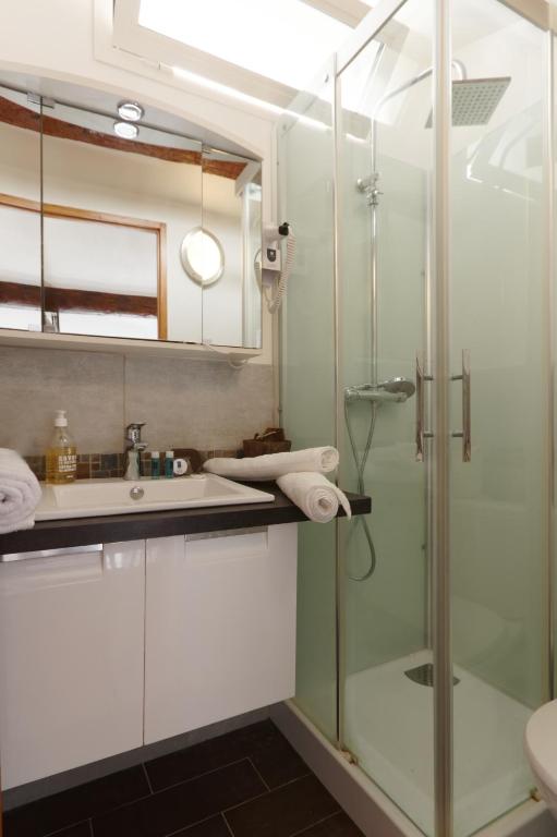Magnifique Duplex Climatisé Centre-ville Réformé Canebière - 3