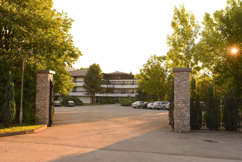 Hotel Ada - 1