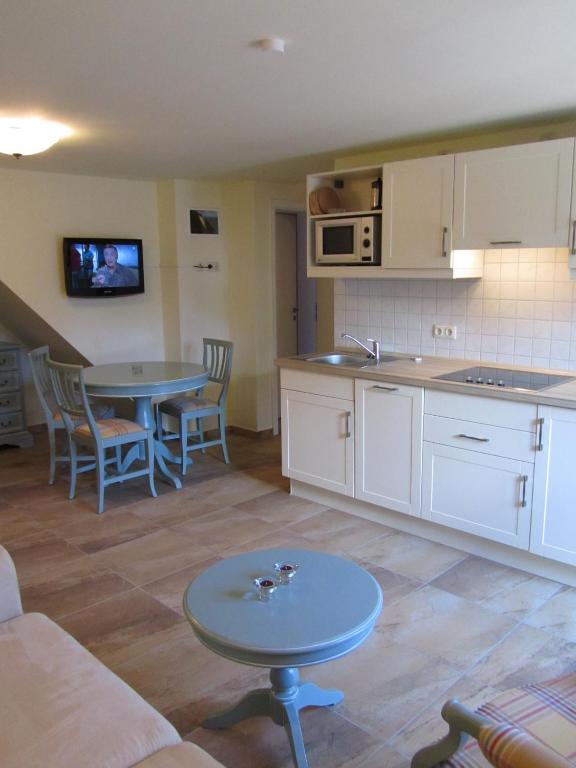 Kitchen, Apartmenthaus Hus Ubi by Rujana in Ostseebad Binz