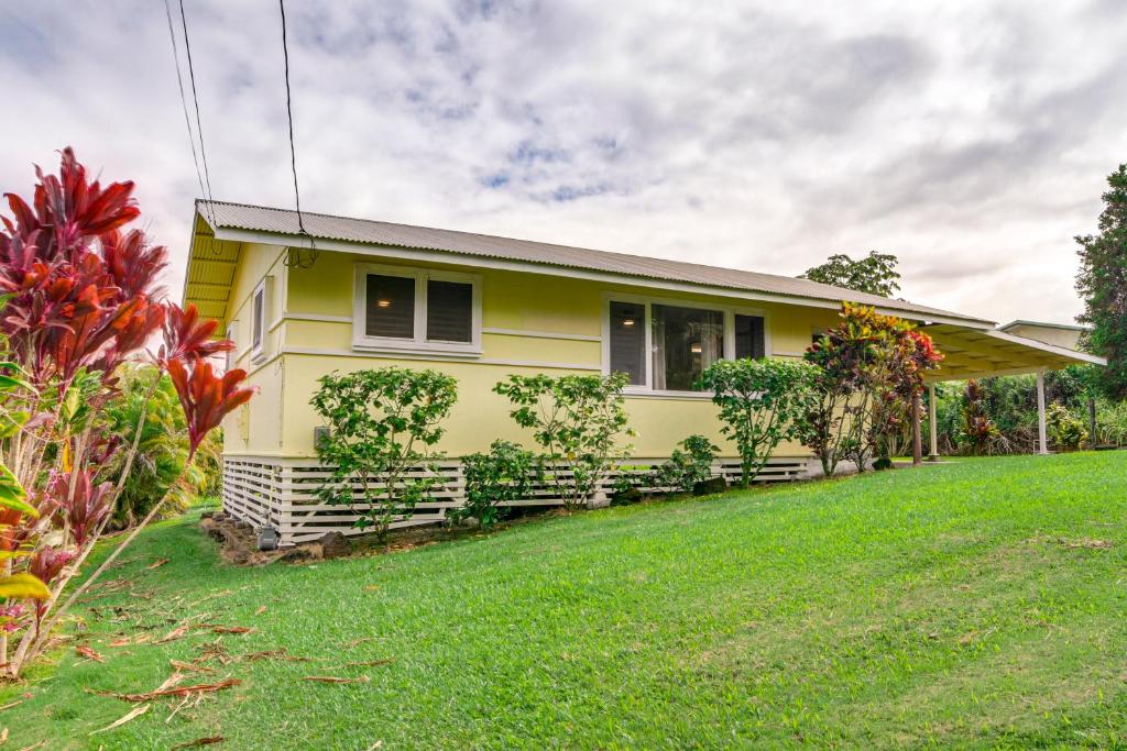 Charming Historic Hilo House Minutes to Beach!, Hilo