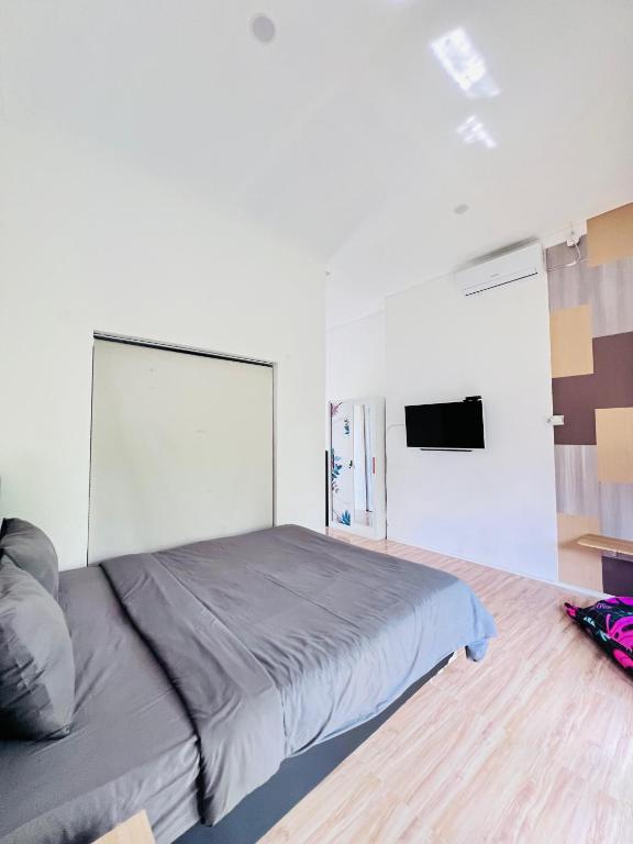 The Inside House Medewi, Airsatang