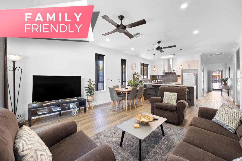 Largs Tides - 3BR, BBQ, Parking, Peterhead