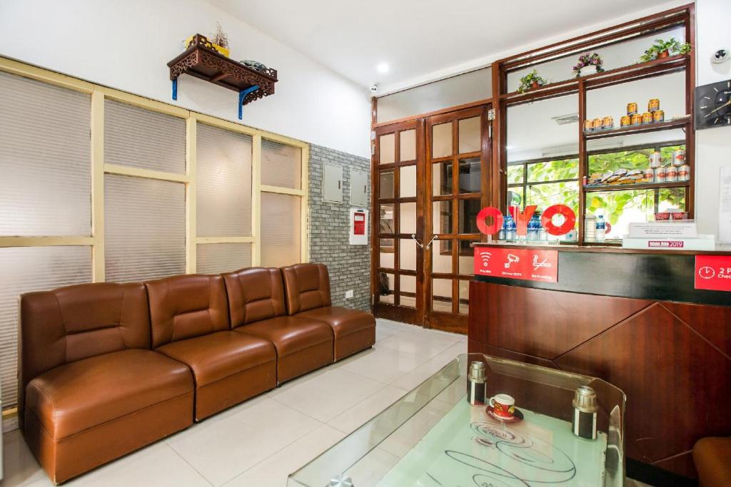 Khách sạn Giao Thông