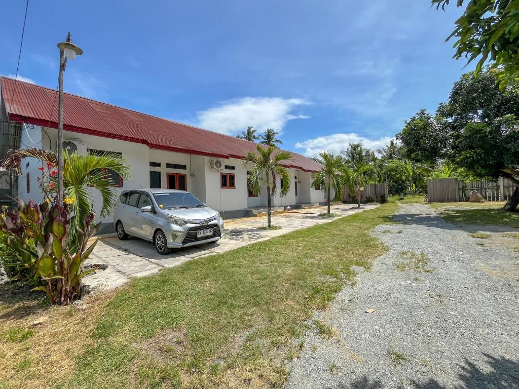 RedDoorz Syariah at Home Ampana Guest House Ampana Kota, Dondo