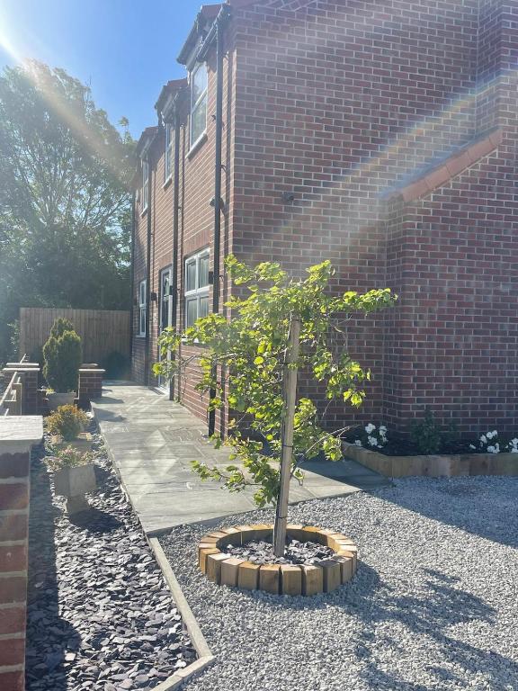 Newton house, Burton Fleming