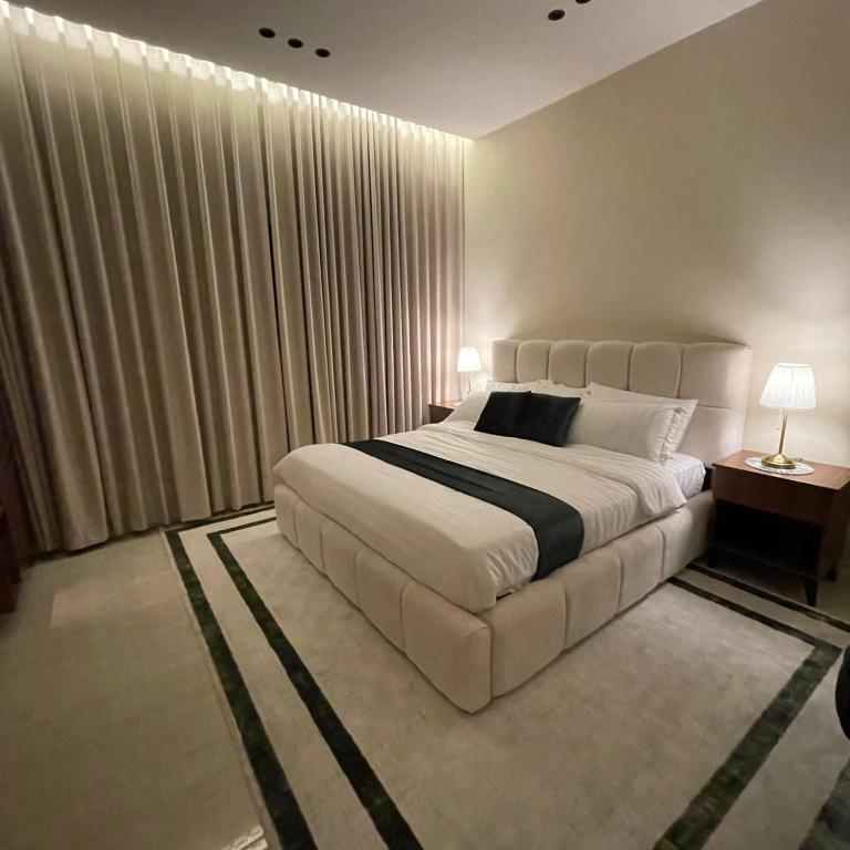 Zamrud Atelier Studio Classy, Rijád