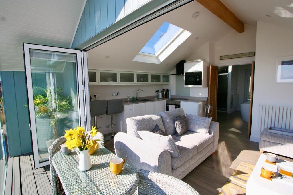 Kittiwake Retreat, a luxury escape by the sea!, Gorran Haven