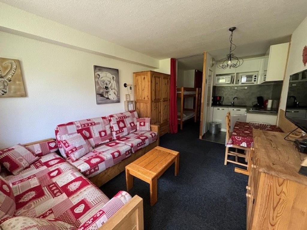 Studio cosy avec balcon, accès direct aux pistes, Wi-Fi gratuit - FR-1-449-51 - 1