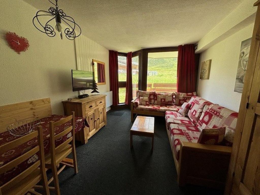 Studio cosy avec balcon, accès direct aux pistes, Wi-Fi gratuit - FR-1-449-51 - 3