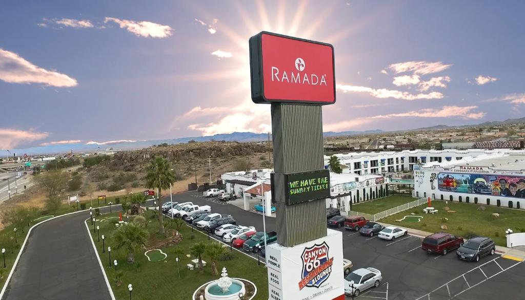 Ramada by Wyndham Kingman photo