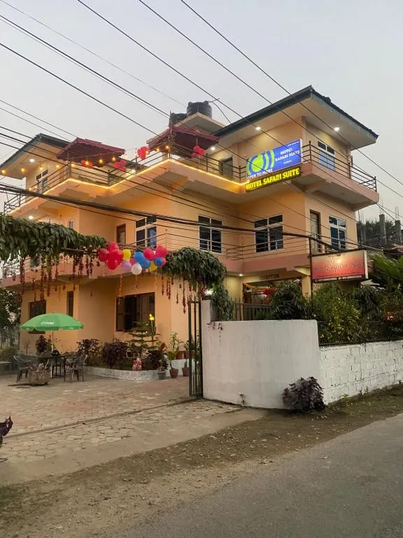 Hotel Safari Suite, hotel in Sauraha