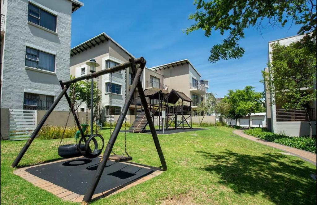 Live Easy, Home away from Home, Sandton