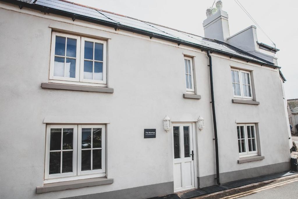 The Moorings, Hope Cove, overlooking the beach, Hope-Cove