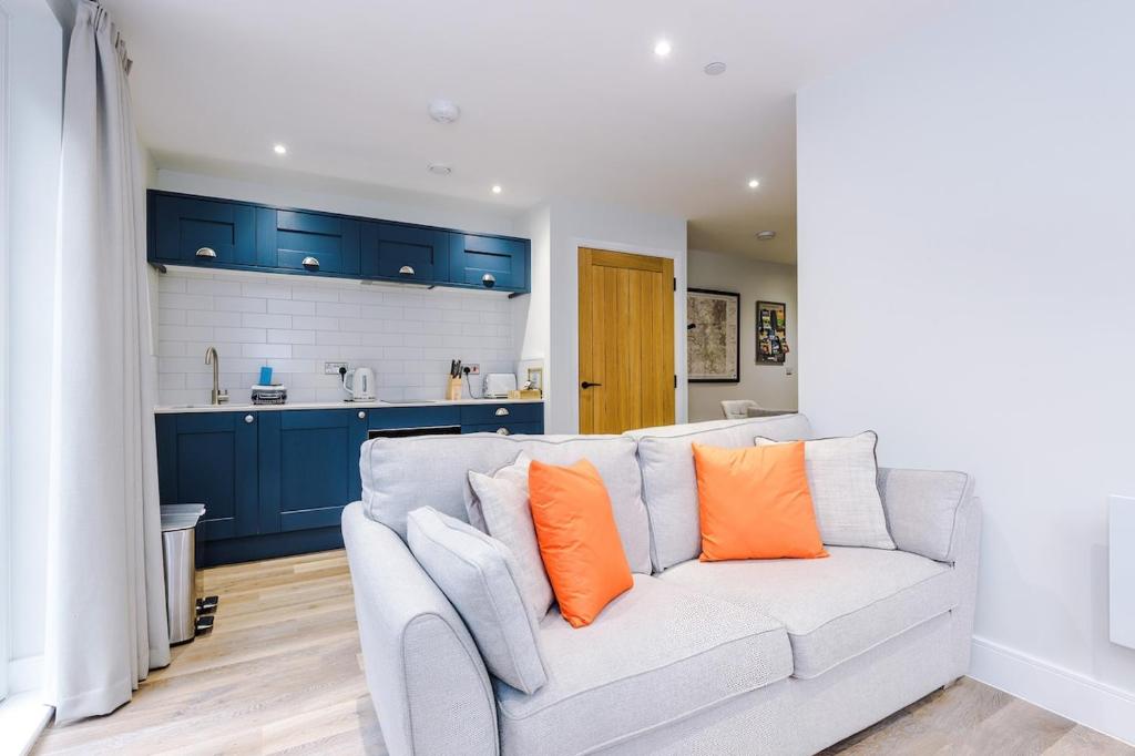 Rock Mill - Superior Apartment with Private Patio, Stoney Middleton