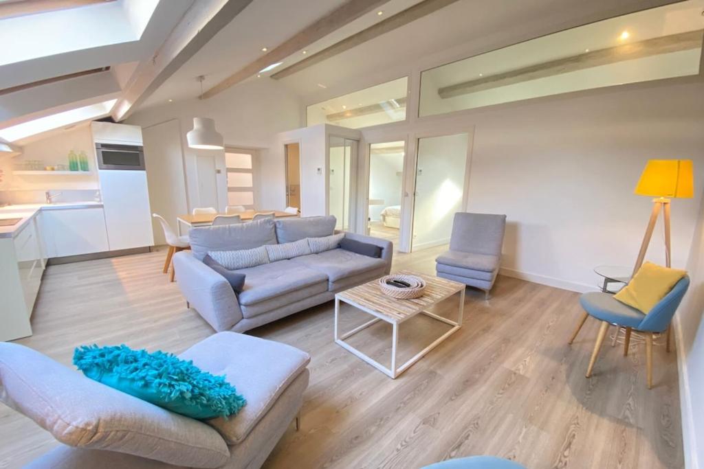 Modern & bright 4-room apartment in Cannes Banane, Cannes