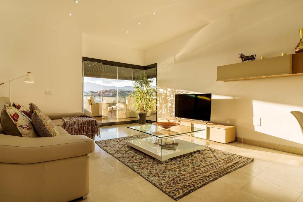 Hoyo19 10 Views Luxury Resort - 2