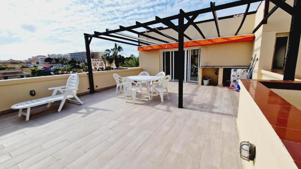 Inmovecos Acogedor apartamento con piscina y amplia vista - 5