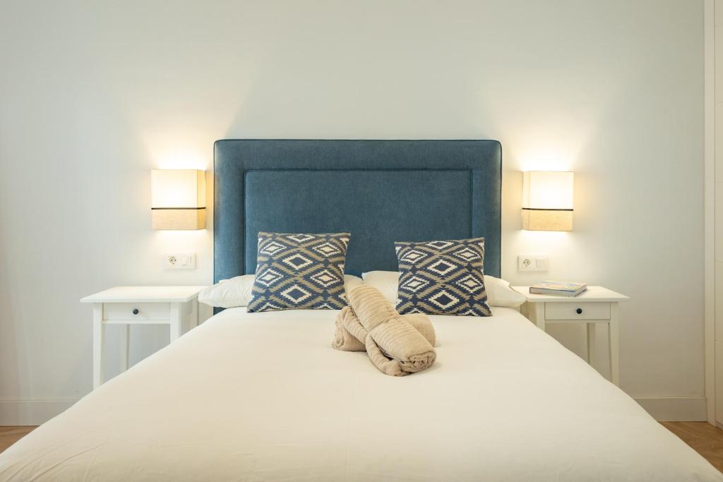 Charming 2 bedrooms apartment with FREE Parking at Plaza Alameda by OCityzen - 5