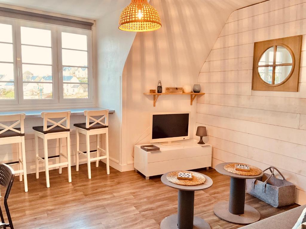 Vue Sur Mer, Port-en-Bessin-Huppain