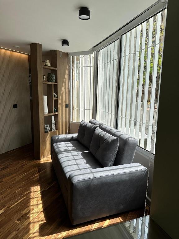 Hermoso Apartamento en Lomas de las Mercedes - 2
