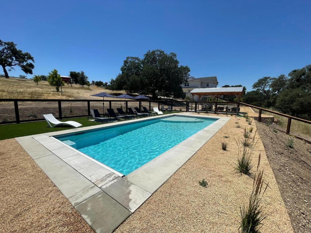 Graceful Oaks, Paso Robles